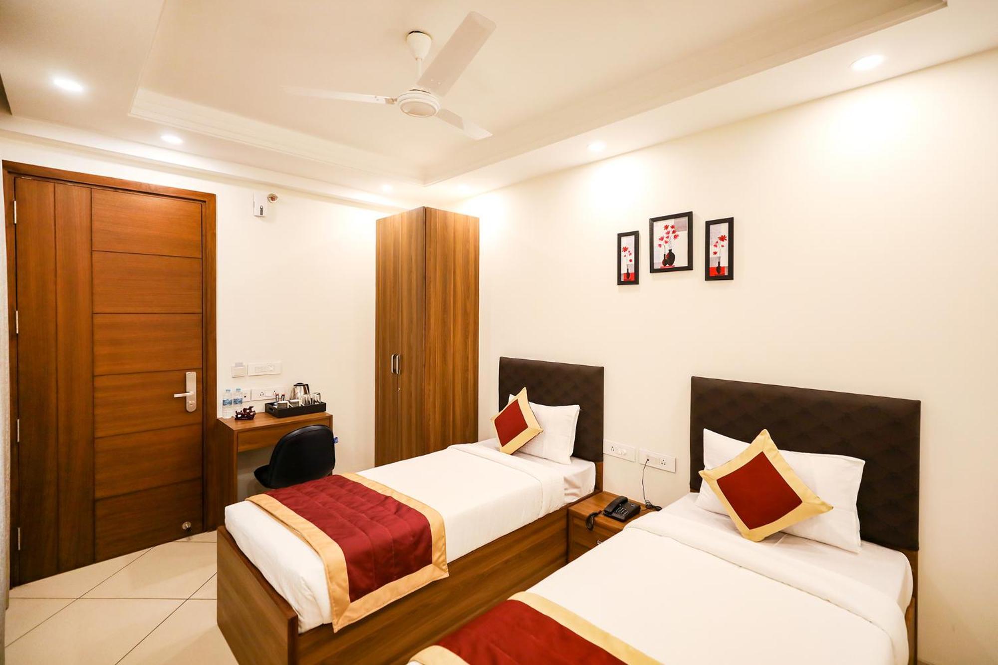 Fabhotel La Paz Stay B&B New Delhi Exterior photo
